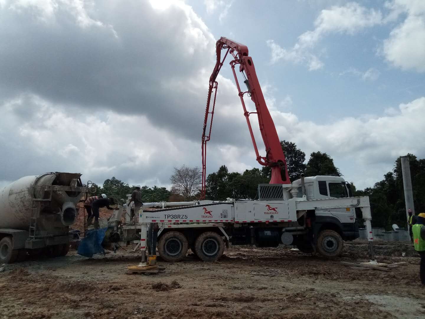 泵車價格 泵車價格