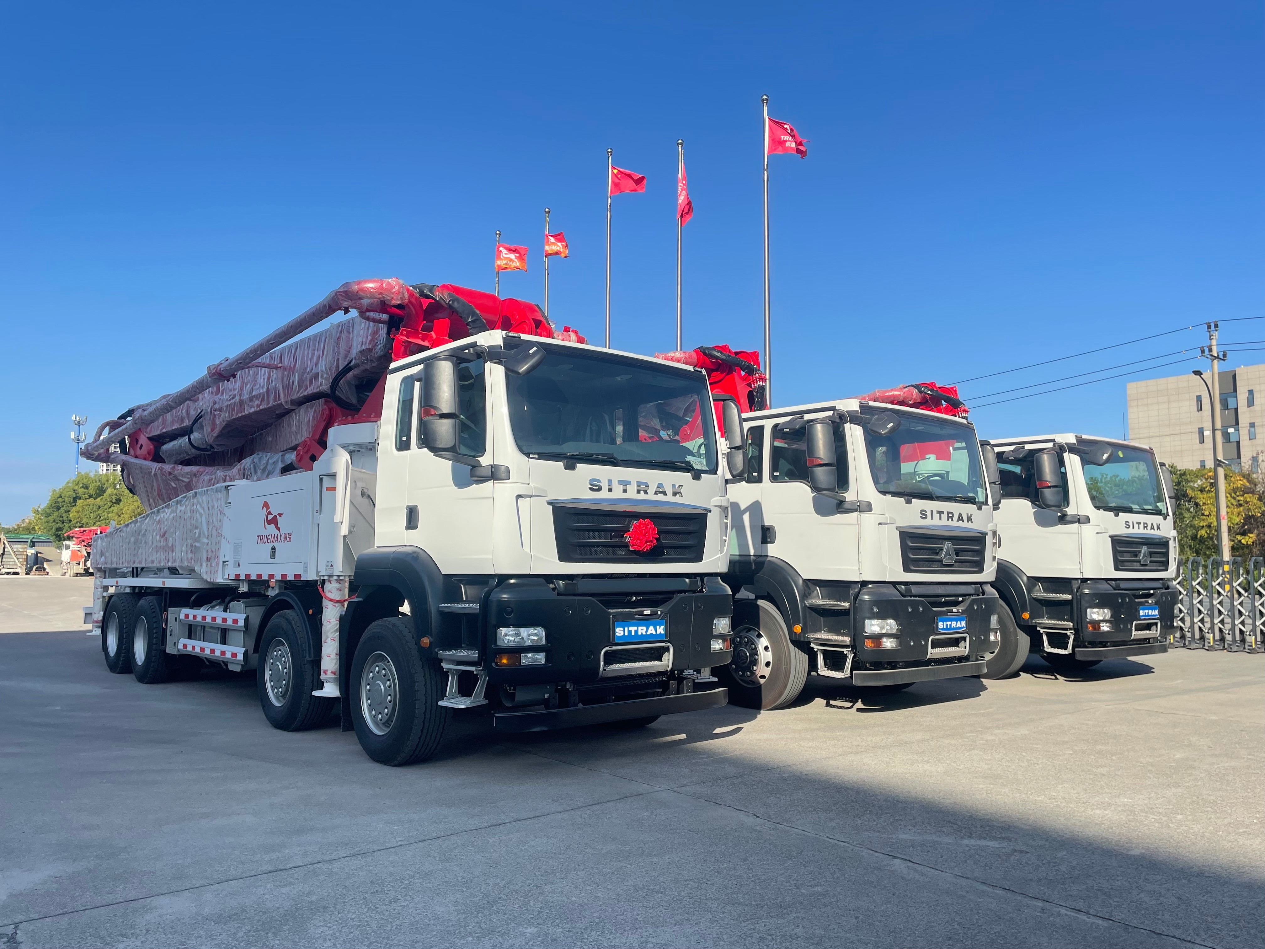 混凝土泵車.jpg 混凝土泵車.jpg